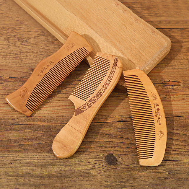 Natural Peach Wood Anti-Static Massage Comb Tooth Massage Classic Comb